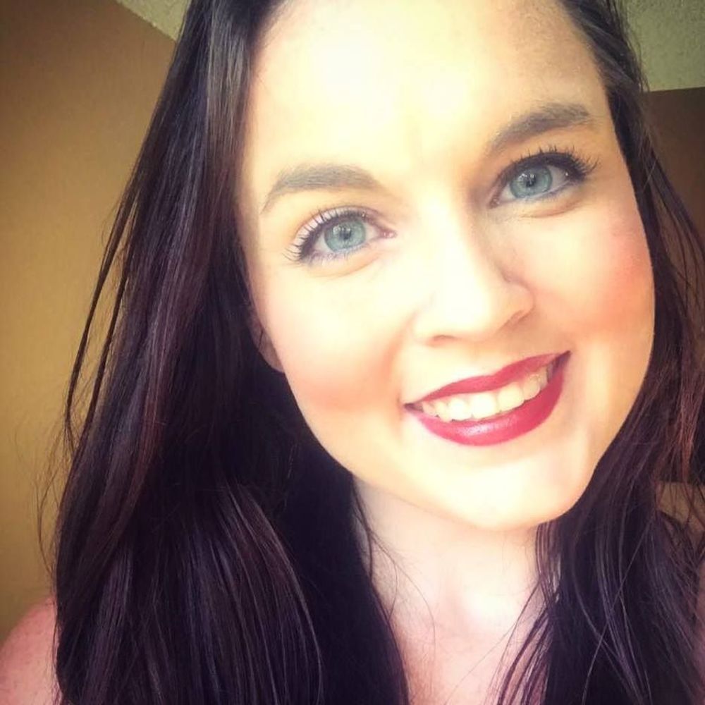 Meet your Posher, Courtney